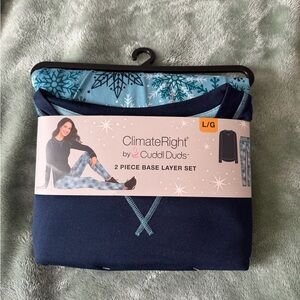 Cuddl Duds ClimateRight 2-Piece Base Layer Set - Navy & Light Blue Snowflake